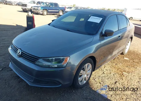 2012 Volkswagen Jetta 2.0L S z USA, uszkodzony, nr VIN 3VW1K7AJ9CM333472